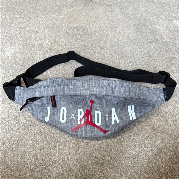 Jordan Other - Air Jordan Grey Fanny Pack Hip Belt Bag